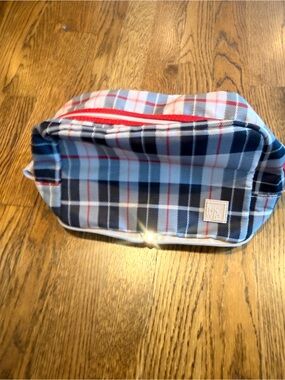 Black and red Plaid Men’s Travel Dopp Kit bag expandable NWOT